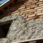 rukama naházený hempcrete